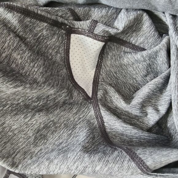 Nanette Lepore Pull-On Gray & White Capri Leggings - Picture 7 of 9